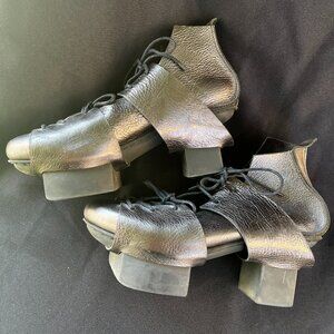 Metallic Trippen heels